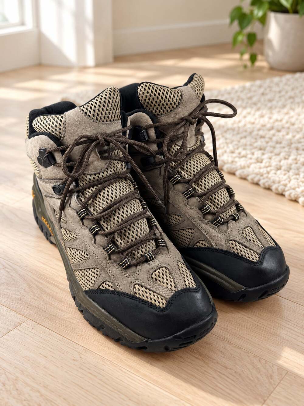 Merrell Mesa Ventilator Mid Hiking Boots Mens 10 Walnut Brown Suede Mesh